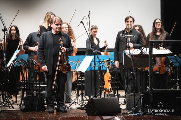 Caffini Group Partner del Concerto di Capodanno al Teatro Sociale di Mantova