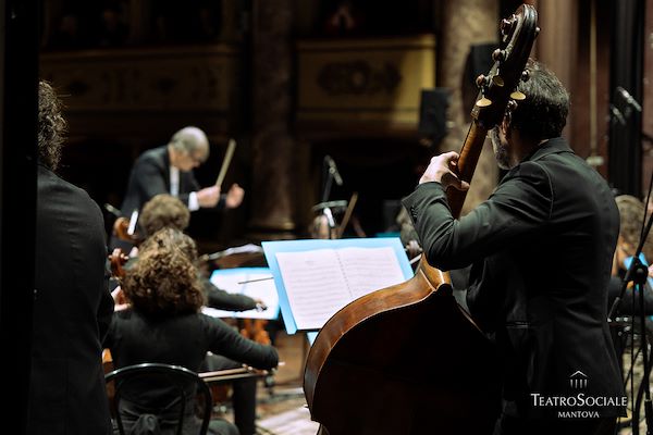 Caffini Group Partner del Concerto di Capodanno al Teatro Sociale di Mantova