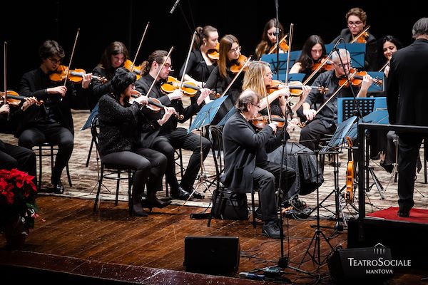 Caffini Group Partner del Concerto di Capodanno al Teatro Sociale di Mantova