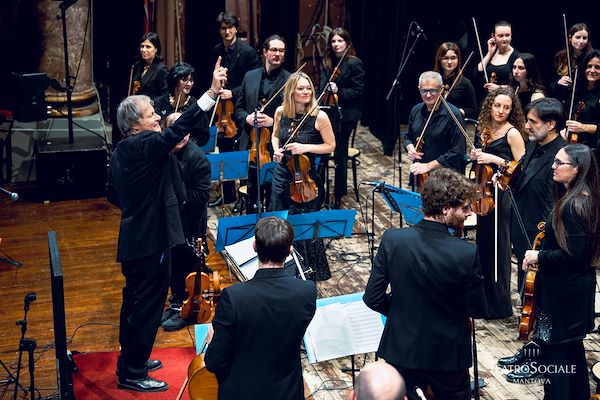 Caffini Group Partner del Concerto di Capodanno al Teatro Sociale di Mantova